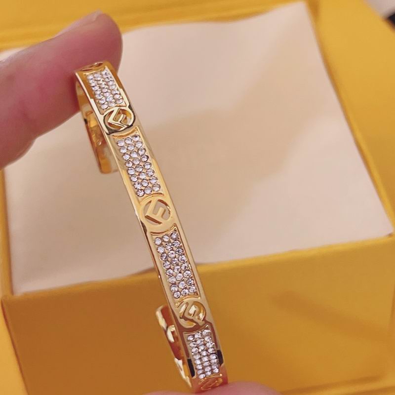 Fendi bracelet 03lyx39
